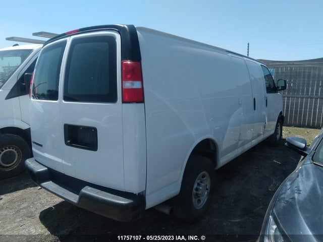 Chevrolet Express G2500 2020 1GCWGBFP2L1140944 Image 4