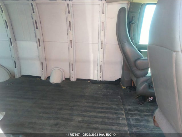 Chevrolet Express G2500 2020 1GCWGBFP2L1140944 Image 8