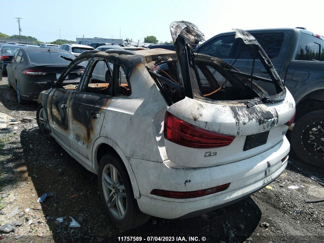 WA1ECCFS4HR015562 Audi Q3 PREMIUM