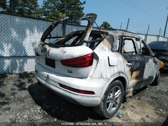 WA1ECCFS4HR015562 Audi Q3 PREMIUM