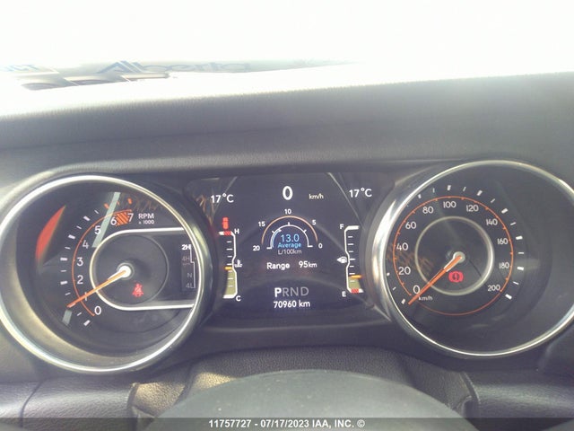 1C4HJXEN6MW517299 Jeep Wrangler Unlimited Sahara