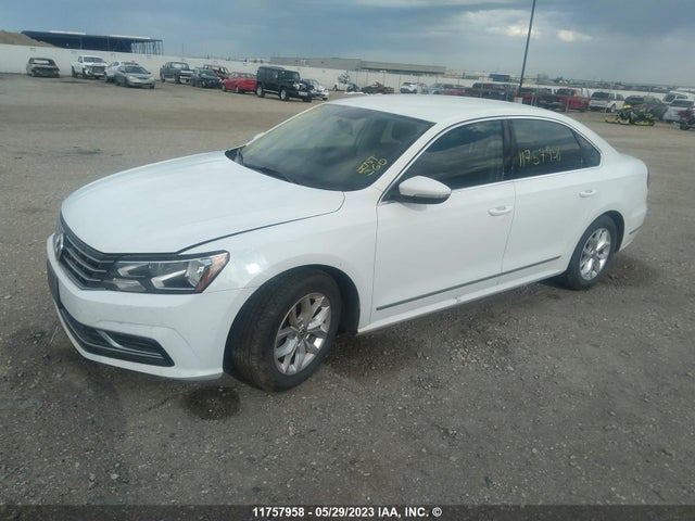 1VWAS7A34GC047408 Volkswagen Passat S/r-line