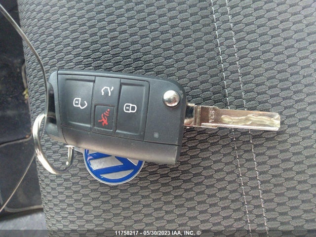 3VWG57AU9KM026605 Volkswagen GOLF S/SE