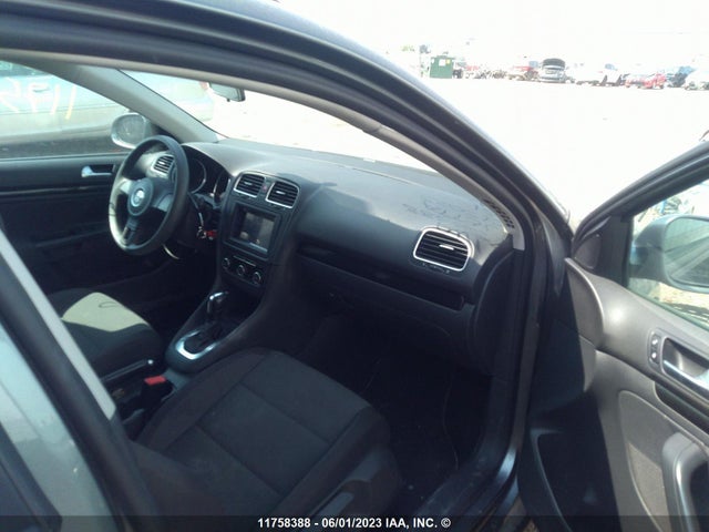 Volkswagen Golf 2.5 2014 3VWPX7AJ5EM615025 Image 7