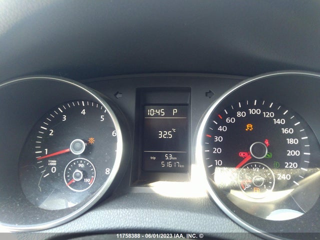 Volkswagen Golf 2.5 2014 3VWPX7AJ5EM615025 Image 9