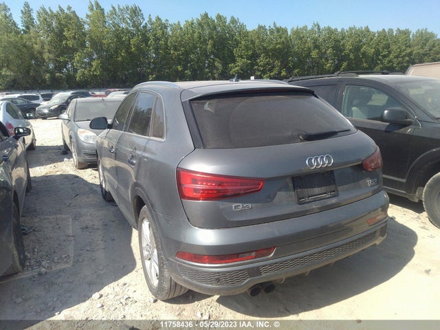 WA1GFCFS6GR021393 Audi Q3 Prestige