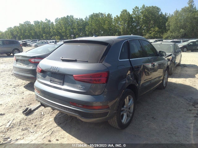 WA1GFCFS6GR021393 Audi Q3 Prestige