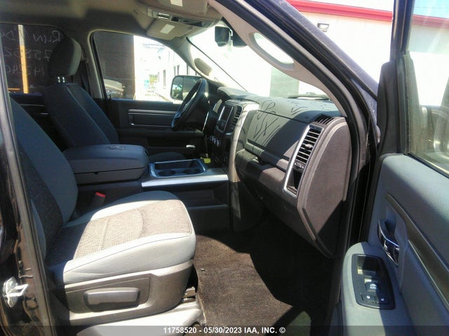 1C6RR7TT3JS142240 RAM 1500 Slt