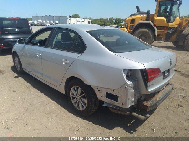 3VWD07AJ4FM339333 Volkswagen JETTA SE