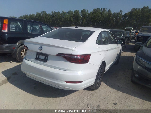 3VWE57BU8MM077389 Volkswagen JETTA SEL