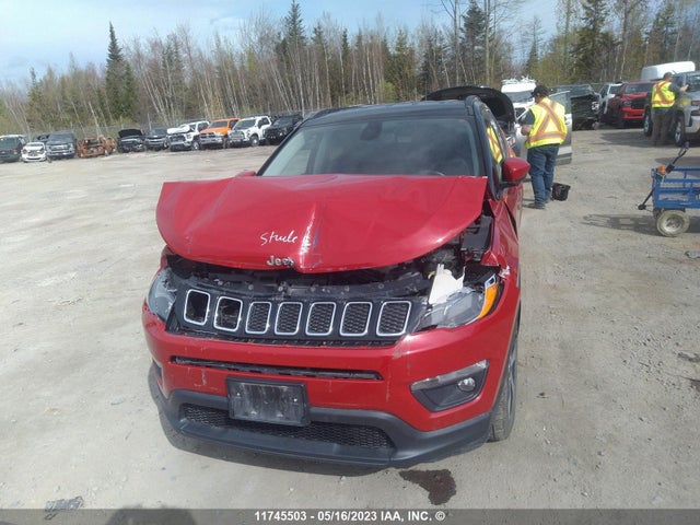 3C4NJDBB4JT436590 Jeep Compass Latitude