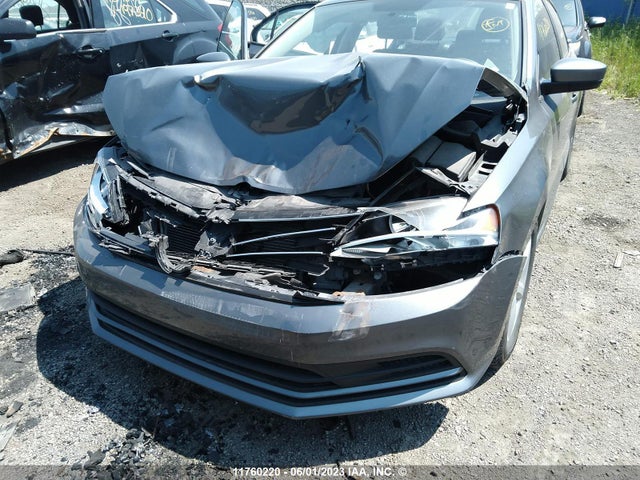 3VW2B7AJ8HM200701 Volkswagen JETTA S