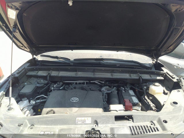 Toyota Highlander L/le 2022 5TDBZRBH0NS576150 Image 10