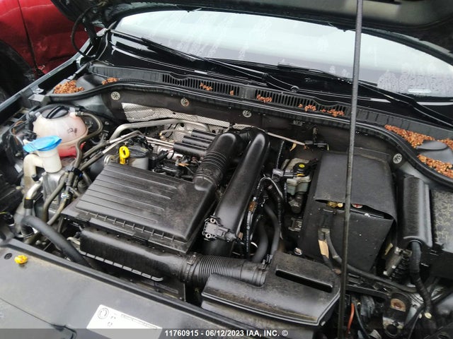 3VWDB7AJ0HM414655 Volkswagen JETTA SE