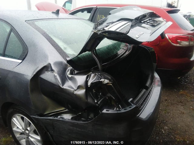 3VWDB7AJ0HM414655 Volkswagen JETTA SE