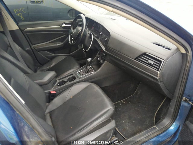 3VWE57BU1KM060074 Volkswagen JETTA SEL