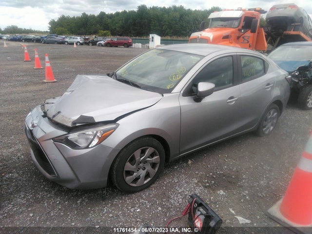 Toyota Yaris 2016 3MYDLBYV5GY126344 Image 2