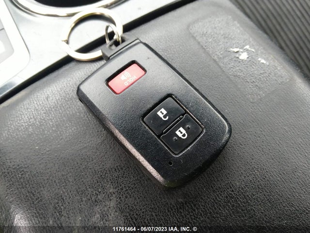 Toyota PRIUS V 2017 JTDZN3EU7HJ059994 Image 11