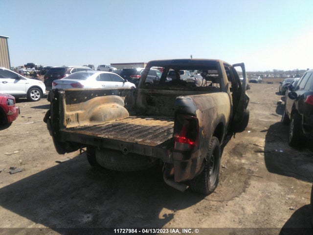 1C6RR7TM4FS579812 RAM 1500 Slt