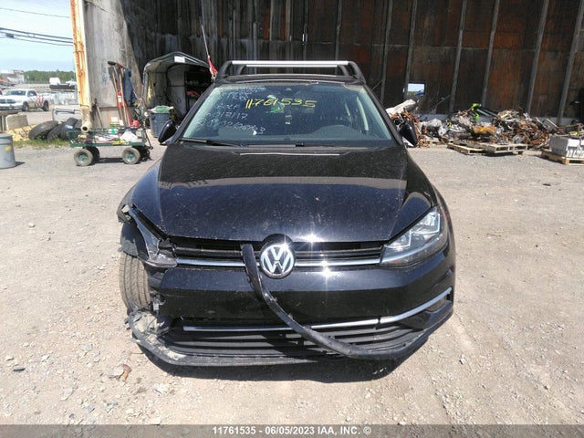 3VWG57AU2MM017117 Volkswagen GOLF