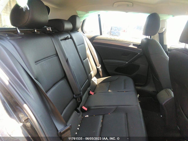 3VWG57AU2MM017117 Volkswagen GOLF