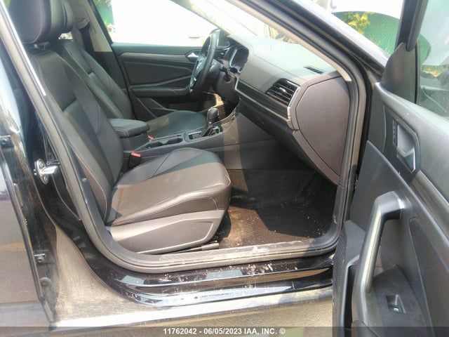 3VWE57BU1KM075707 Volkswagen JETTA SEL