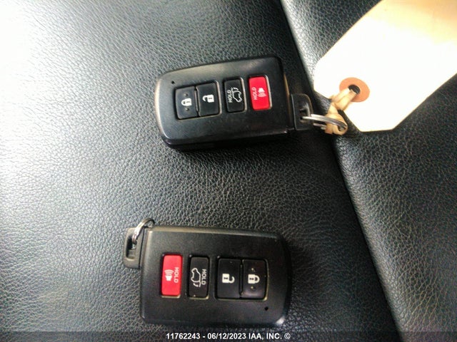 Toyota RAV4 SE 2018 2T3JFREV9JW701418 Image 11