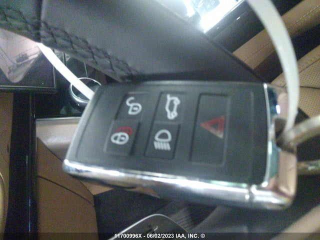 SALKP9E7XPA011132 Land Rover Range Rover Se