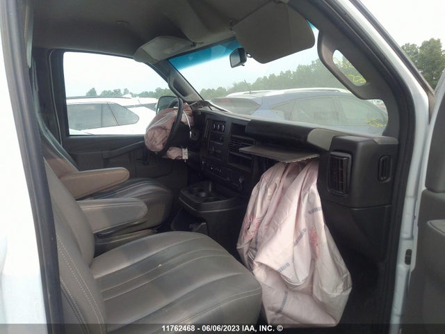 Chevrolet Express G2500 2022 1GCWGBFP2N1190620 Image 6