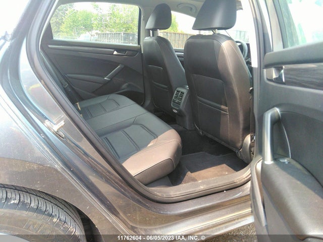 1VWBA7A39MC017582 Volkswagen Passat Highline