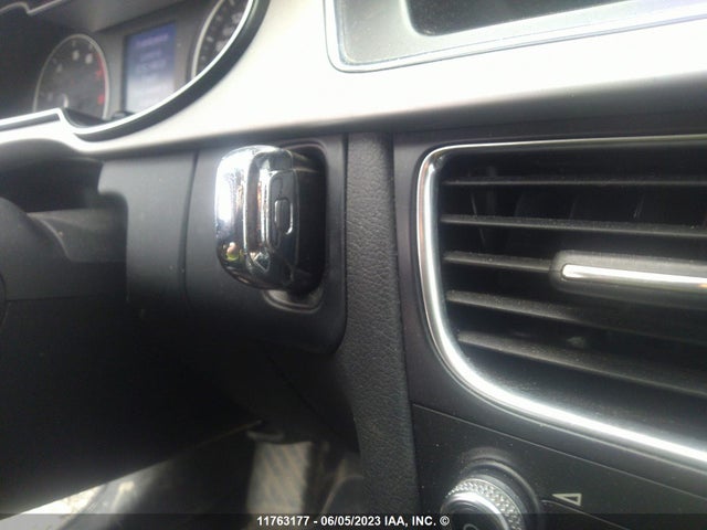 WAUBFCFL1EN008996 Audi A4 PREMIUM