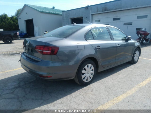 3VW167AJ0GM252256 Volkswagen JETTA S
