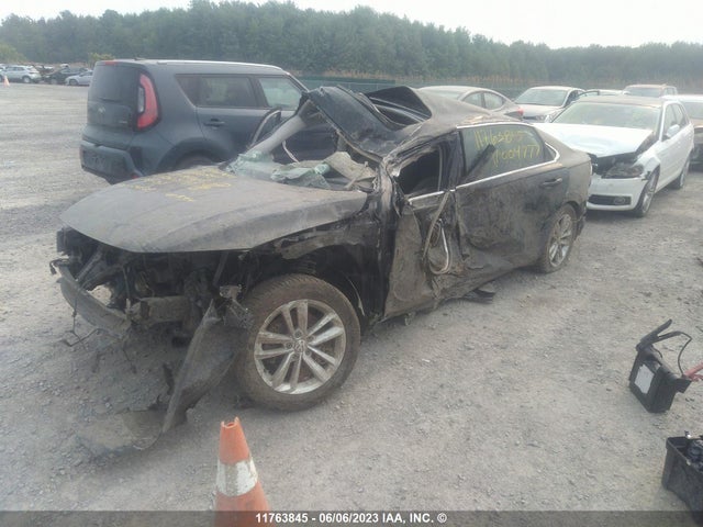 1VWUA7A34LC004777 Volkswagen Passat Highline