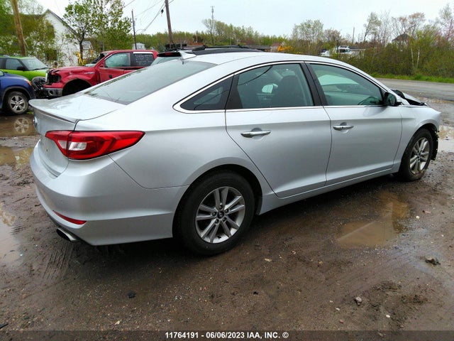 Hyundai SONATA SE 2016 5NPE24AF0GH292076 Image 4