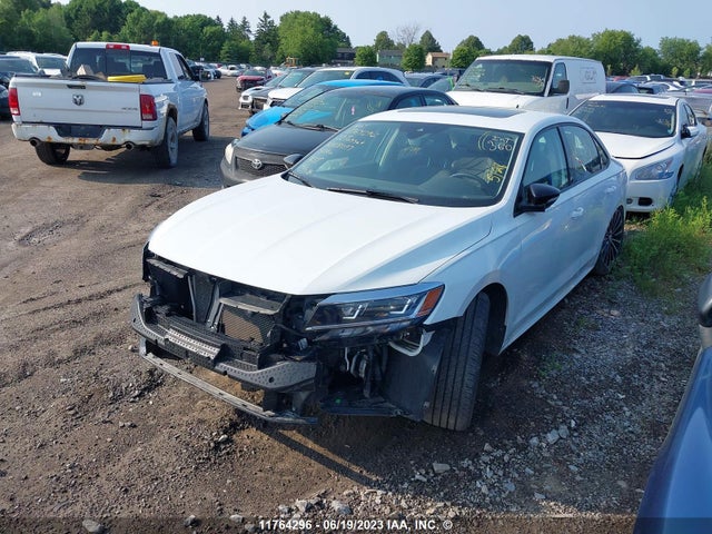 1VWBA7A3XNC008097 Volkswagen Passat Limited Edition