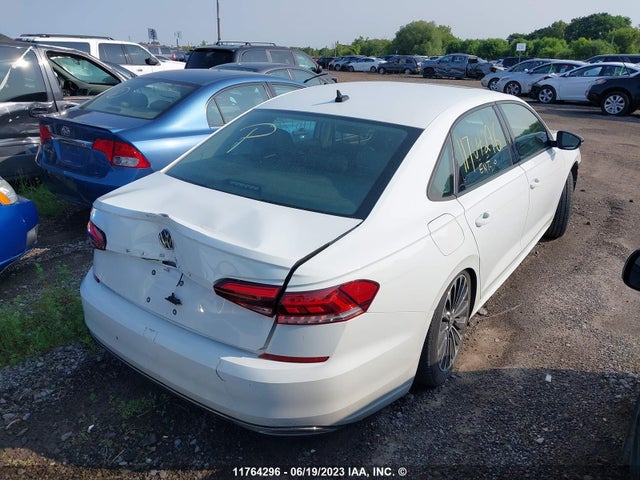 1VWBA7A3XNC008097 Volkswagen Passat Limited Edition