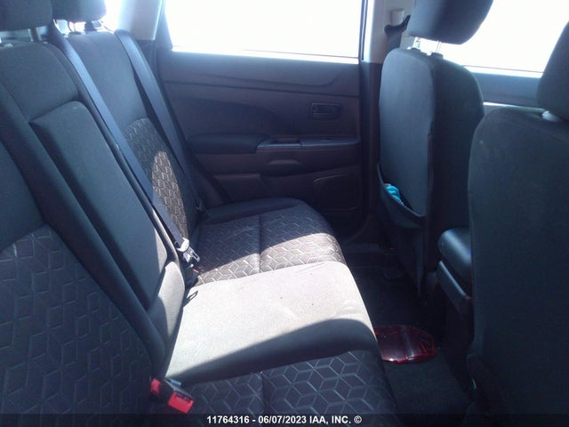JA4AJUAUXMU604254 Mitsubishi RVR