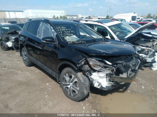 Toyota RAV4 LE 2017 2T3BFREVXHW571616 zdjęcie główne