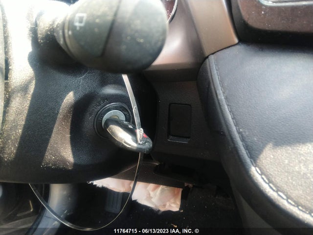 Toyota RAV4 LE 2017 2T3BFREVXHW571616 Image 3