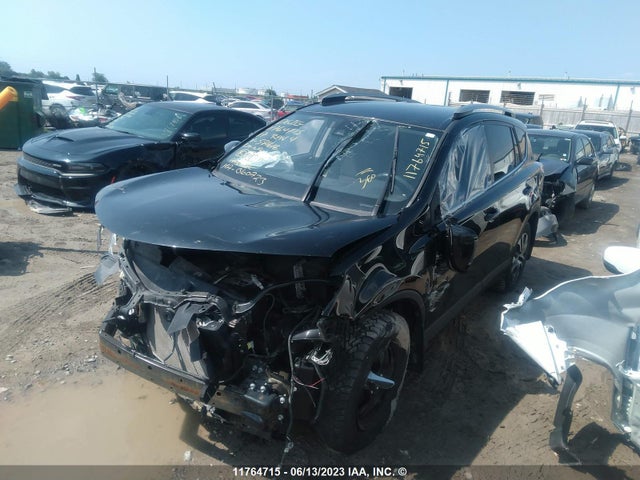 Toyota RAV4 LE 2017 2T3BFREVXHW571616 Image 2
