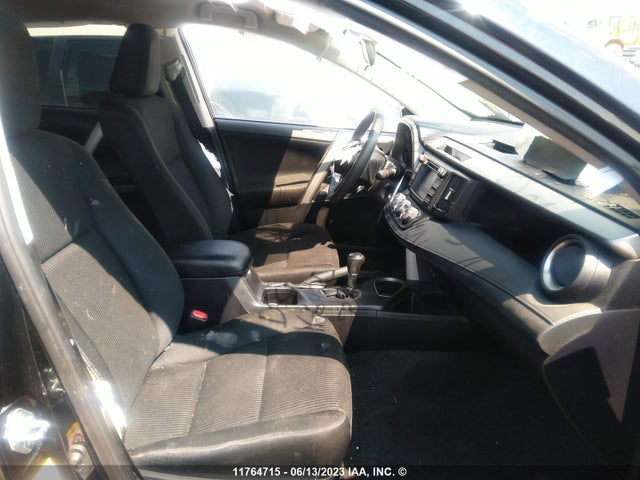 Toyota RAV4 LE 2017 2T3BFREVXHW571616 Image 7