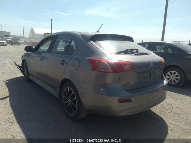 JA32X2HU5HU601236 Mitsubishi Lancer Sportback Se