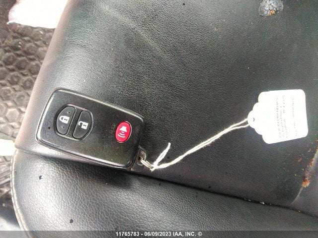 Toyota PRIUS V 2015 JTDZN3EUXFJ025495 Image 3