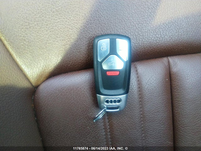 WA1BNAFY7J2037088 Audi Q5 Premium Plus