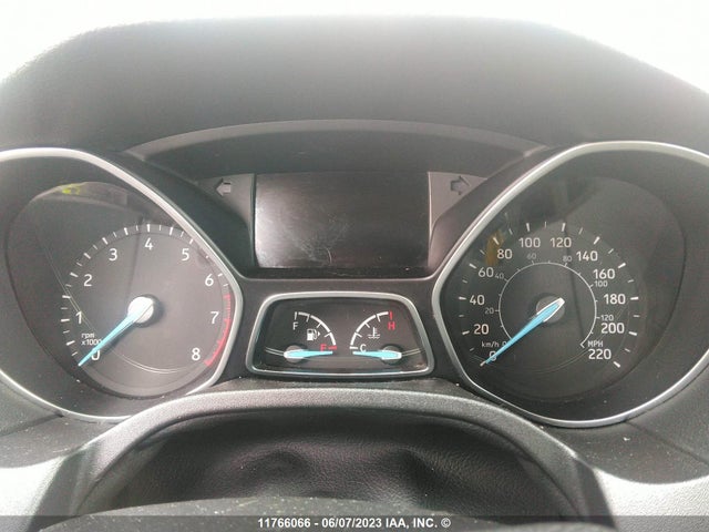 Ford FOCUS SE 2016 1FADP3F21GL370394 Image 9