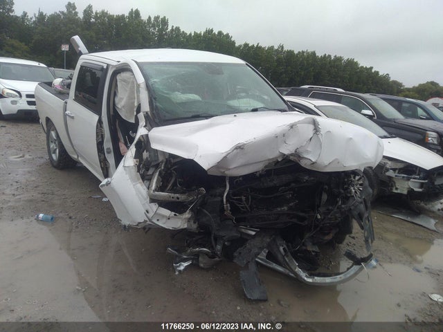 1C6RR7LT4ES267981 RAM 1500 Slt