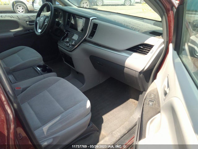 Toyota SIENNA LE 2015 5TDKK3DC2FS616216 Image 6