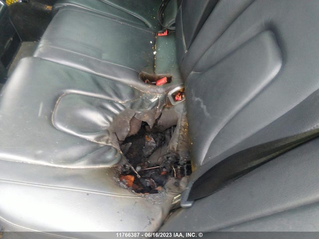 WAUFFCFL4EN017239 Audi A4 Premium Plus