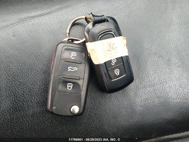 3VW3L7AJ5EM440365 Volkswagen JETTA TDI