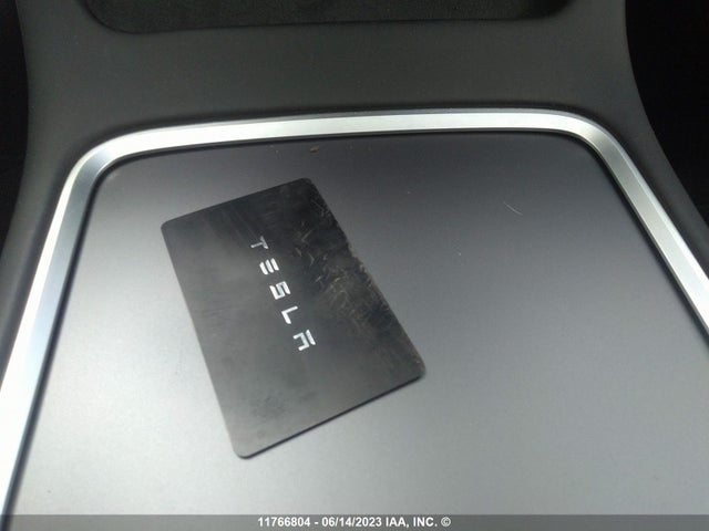 5YJ3E1EB0MF979461 Tesla MODEL 3